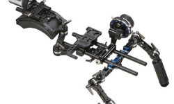 crosse_d_epaule_tilta_uh-t03_avec_follow_focus_tilta_ff-t03_.png